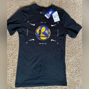 Men’s NBA Nike T-shirt.